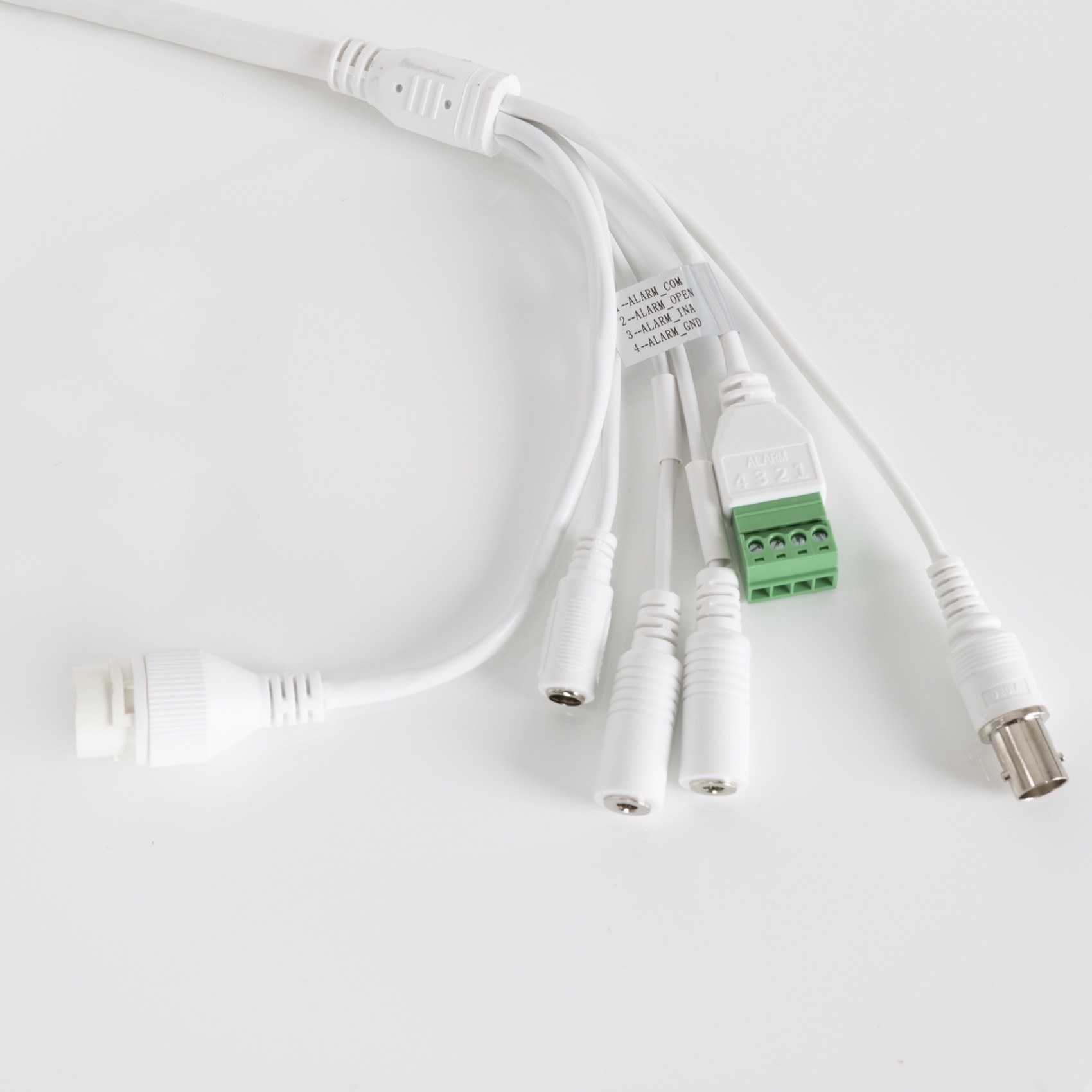 LUM-820-IP-BMW-01-Demi-Left-Z