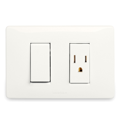 Master - Interruptor triple 3 vías/escalera 1P 16AX y tomacorriente 2P+T 15A (pieza) Blanco
